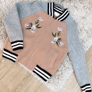 Bomber Jacket-Sweater Super Cozy